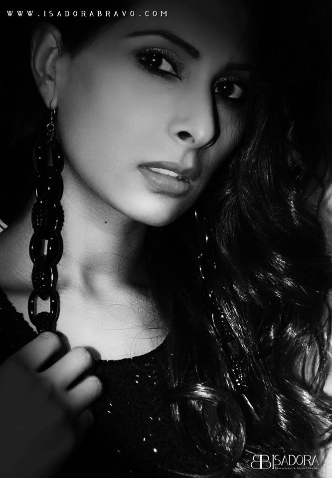 Female model photo shoot of Radhika Khiroya
