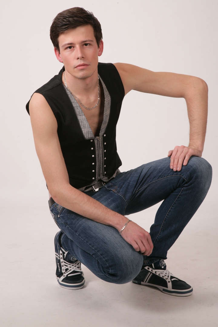 Male model photo shoot of Slawee