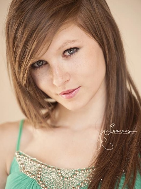 Female model photo shoot of TaylorKrussow in Roseburg, OR
