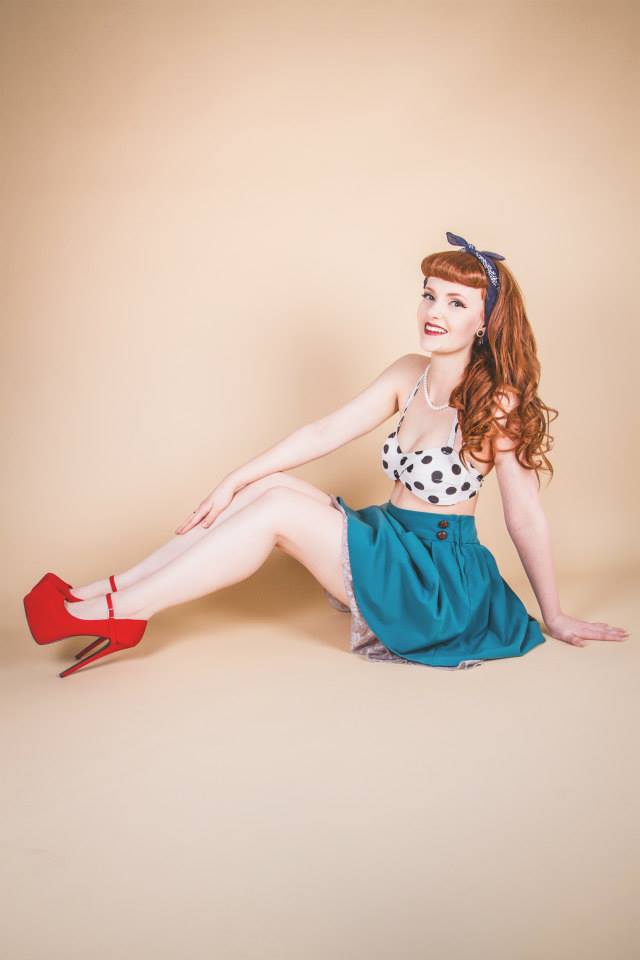 Female model photo shoot of Pinup Doll Alice Oxley