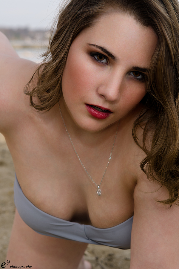 Female model photo shoot of lauren_miller2
