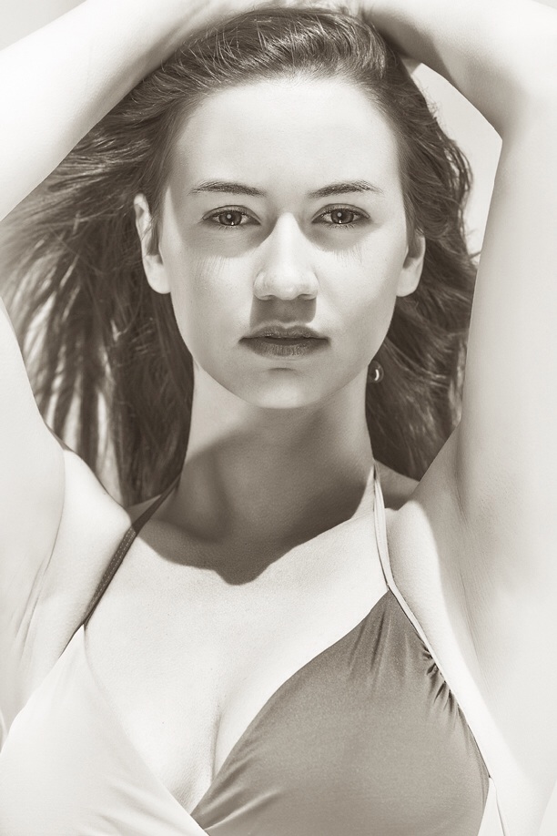 Female model photo shoot of moni_ by Tim Younkin