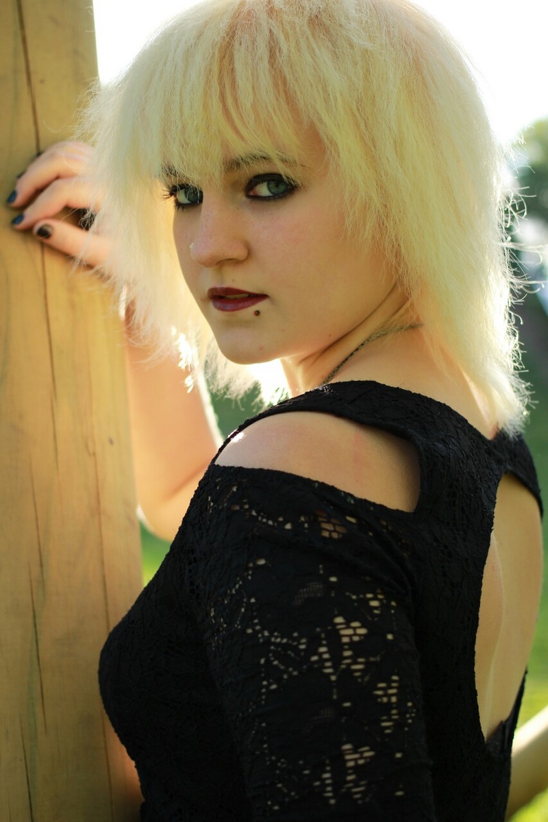 Female model photo shoot of xStar-Shapedx by Studio308