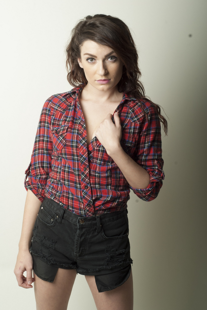 Female model photo shoot of Lauren Machado
