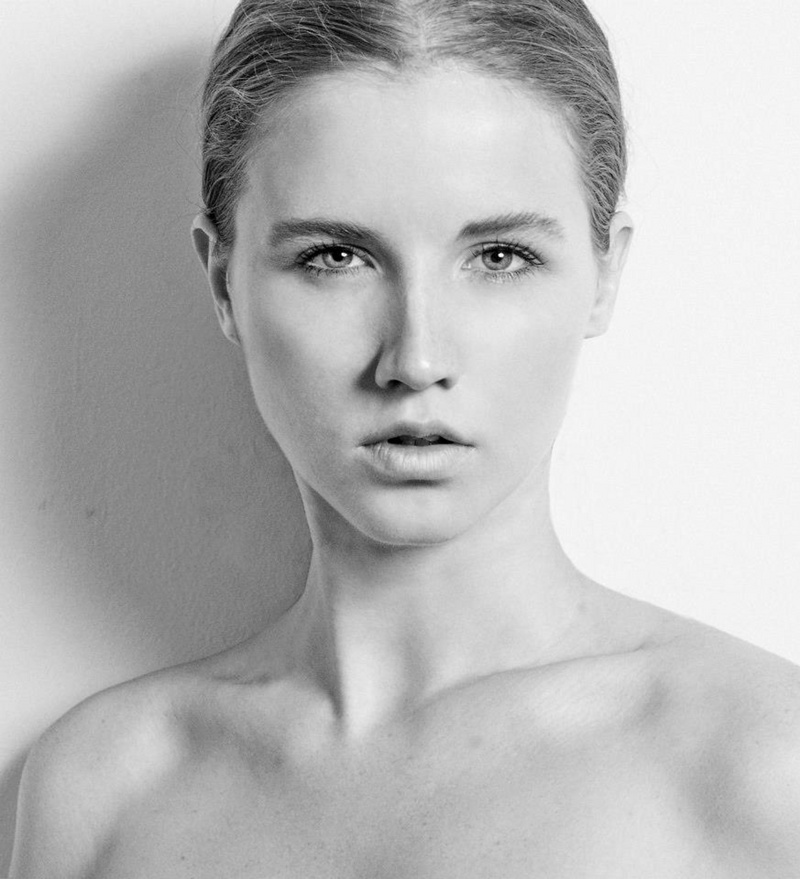 Female model photo shoot of OlyaGubina