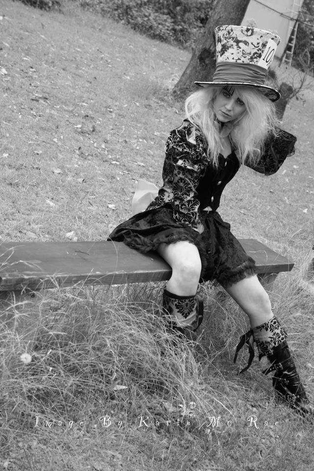 Female model photo shoot of rachelannehall