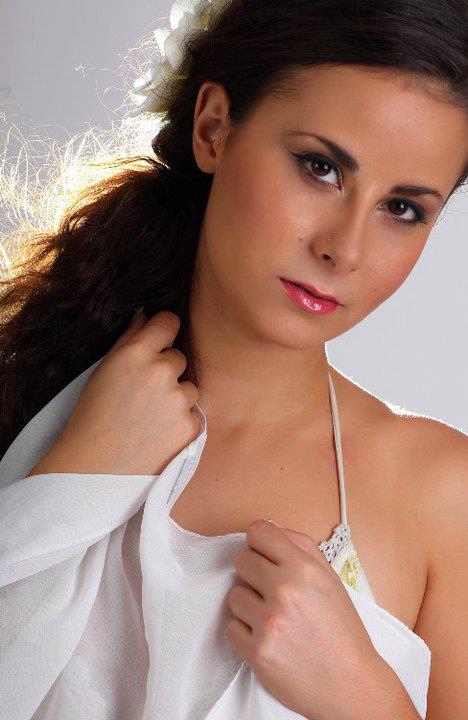 Female model photo shoot of Tatiana De Castro