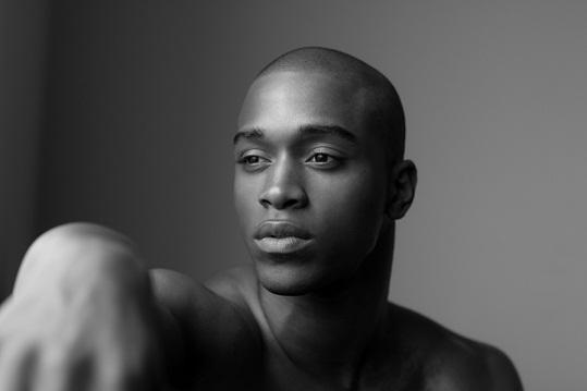 Male model photo shoot of Noah Lamar