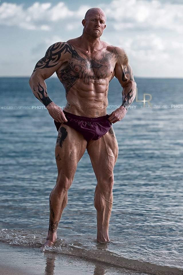 Male model photo shoot of Rob Archer by Luis Rafael Photography in Key Biscayne, FL
