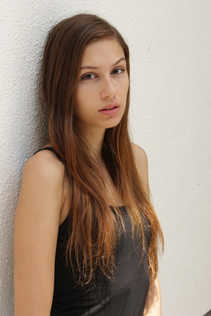 Female model photo shoot of Melinalira