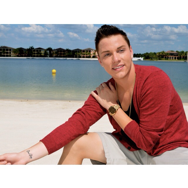 Male model photo shoot of MatthewScheidt in Miami