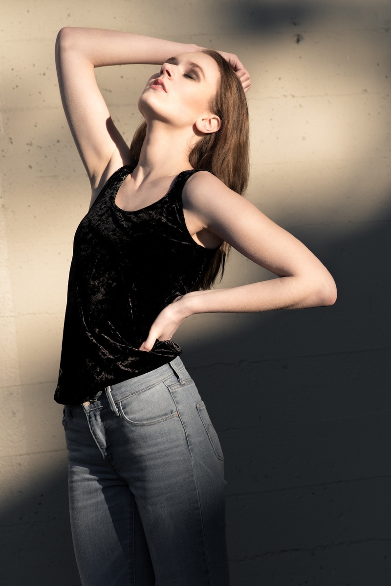 Female model photo shoot of Sabrina Isabella Bruns