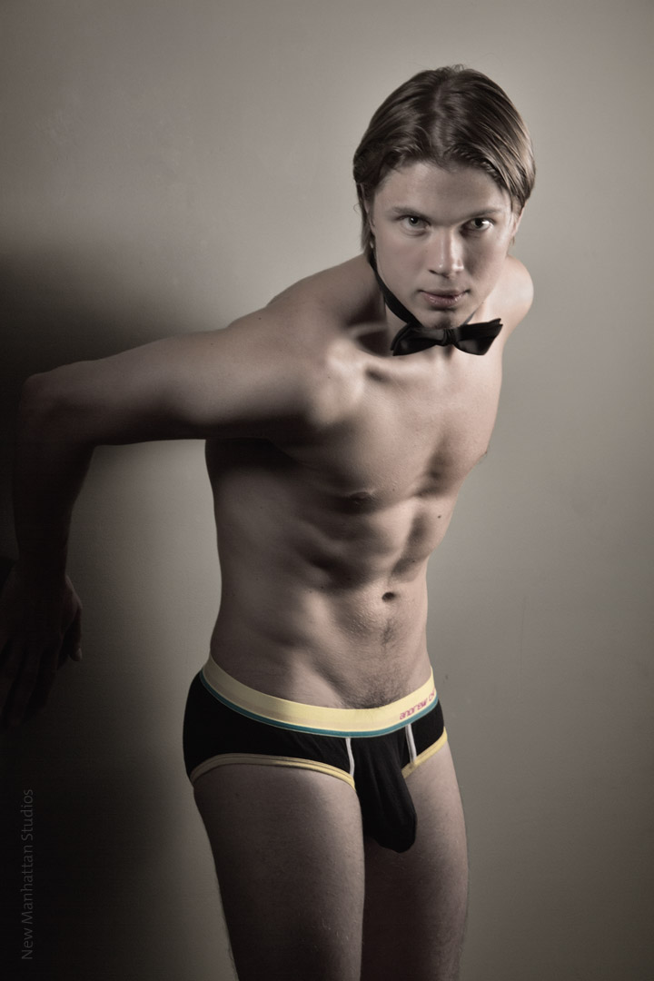 Male model photo shoot of Timothy Edwards by New Manhattan Studios