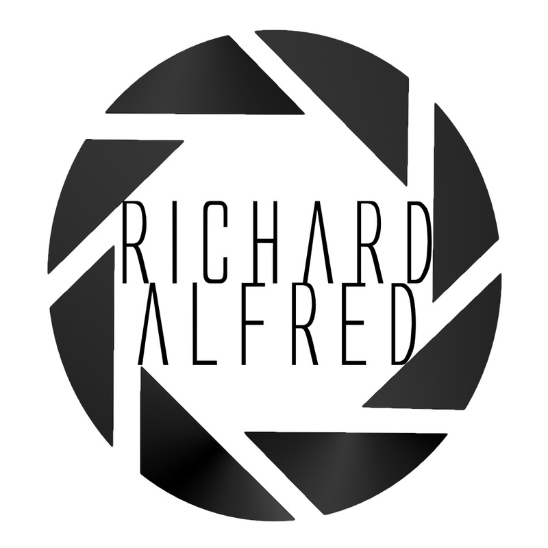 Male model photo shoot of Richard Alfred