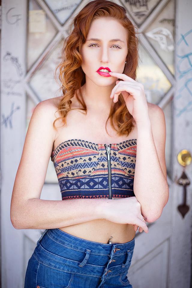 Female model photo shoot of Taylor Dickinson