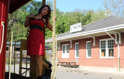 Male and Female model photo shoot of A View to a Thrill and Tessa Bennett in Lynch, Ky