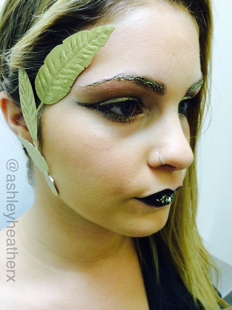 Female model photo shoot of ashleyheatherx