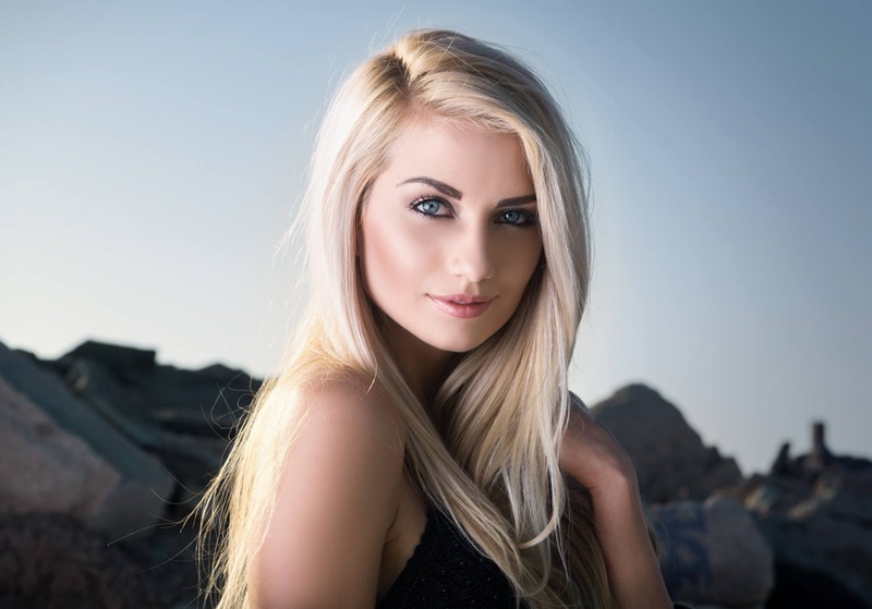 Female model photo shoot of Melissa ann in Salton Sea