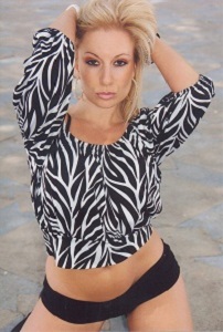 Female model photo shoot of TarynTF