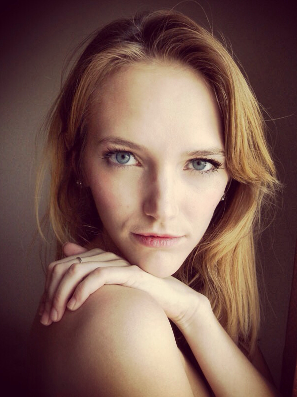Female model photo shoot of Leola Lauren by Jonathan Friedman