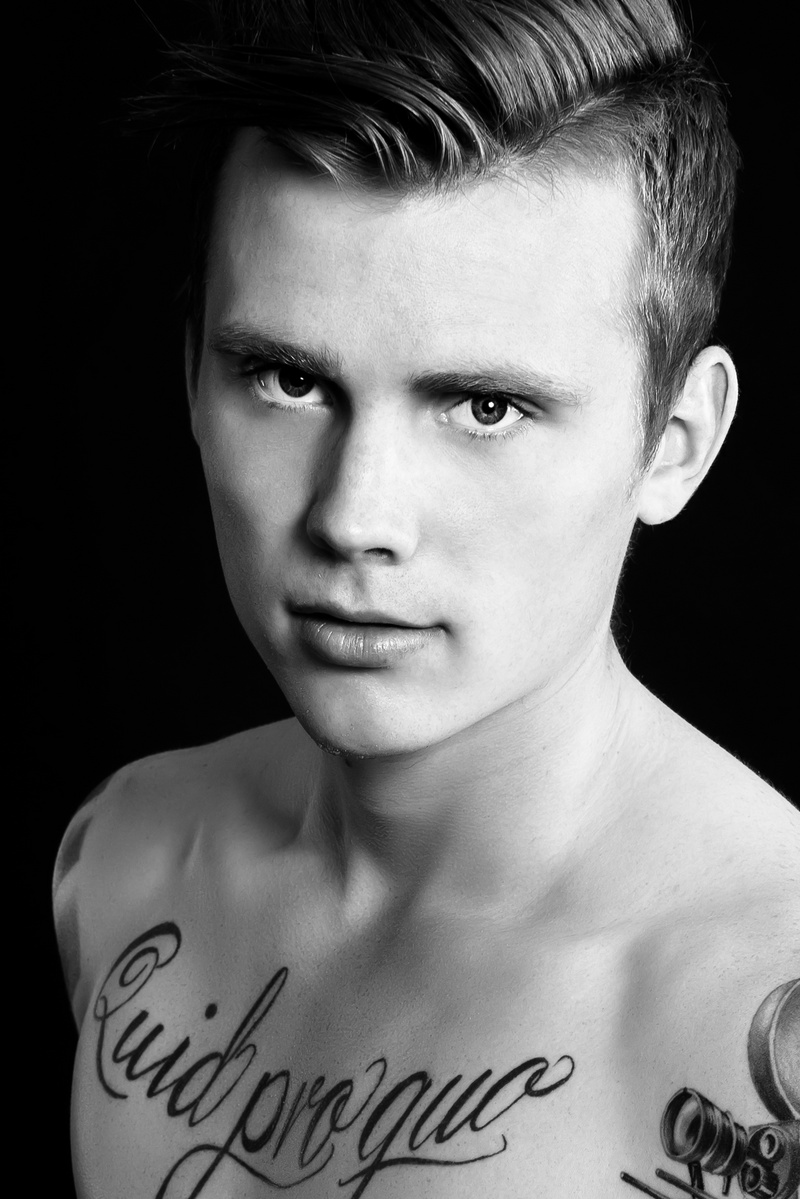 Male model photo shoot of AdamNilsson by Rickardunge in Stockholm, Sweden