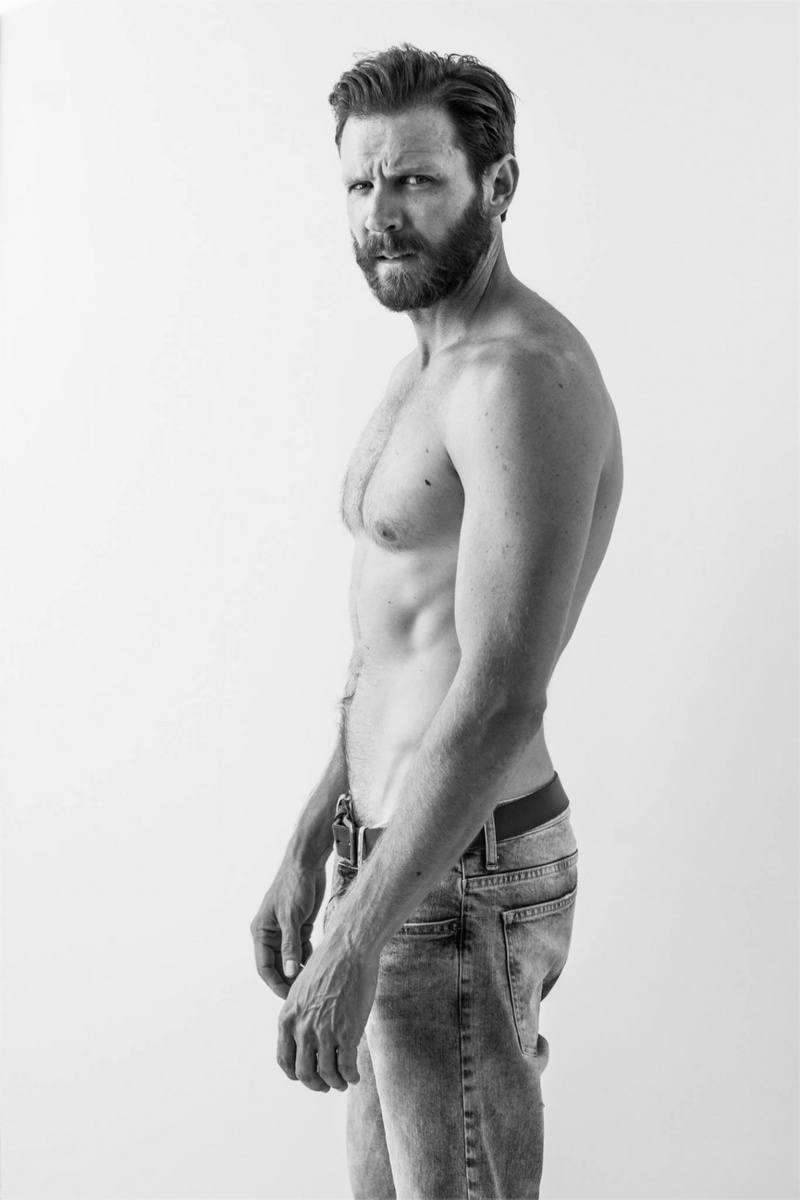 Male model photo shoot of David Cowe