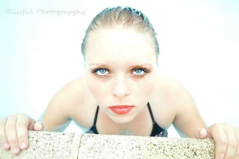 Female model photo shoot of libbyhamilton6
