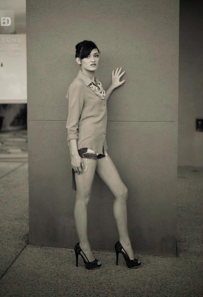 Female model photo shoot of Chelsea Braveheart