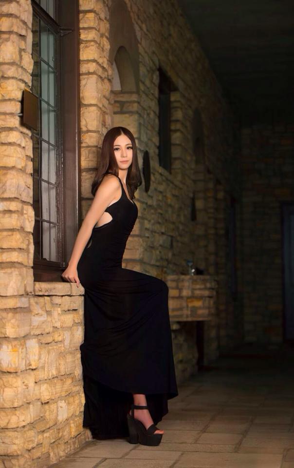 Female model photo shoot of Kimi Zhen