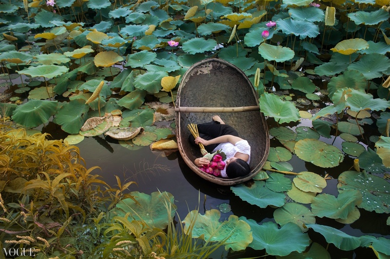Female model photo shoot of Viet Ha Tran 