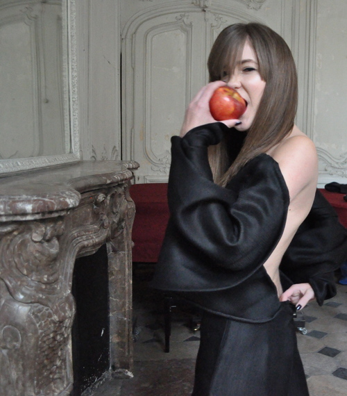 Female model photo shoot of JuliannaMode in Paris France