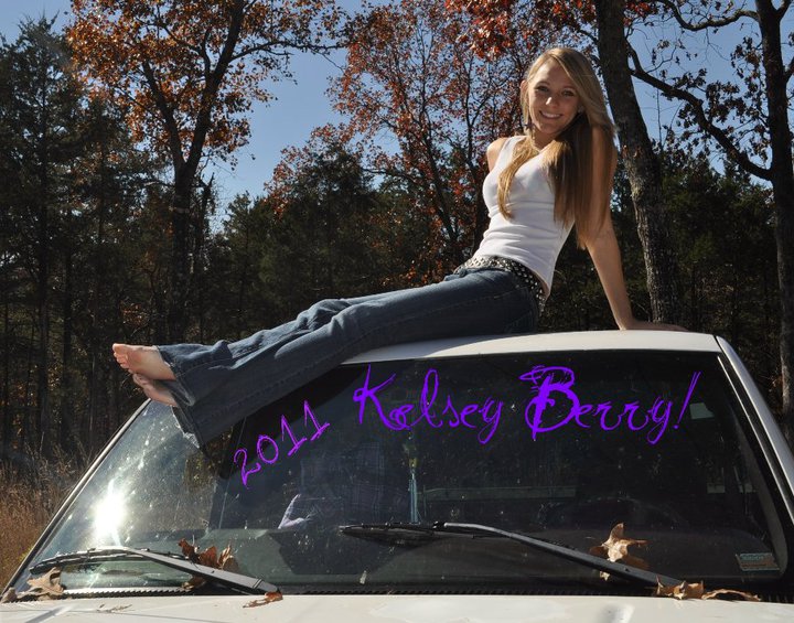 Female model photo shoot of kelsey92berry