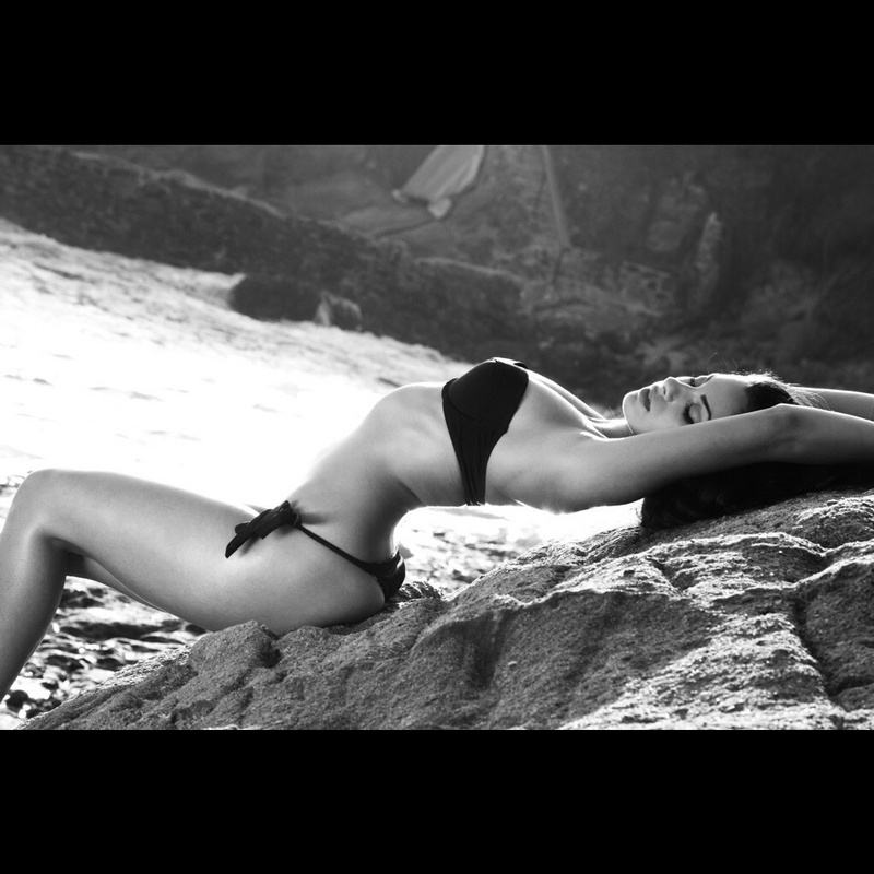 Female model photo shoot of SummerSuleiman in Laguna beach