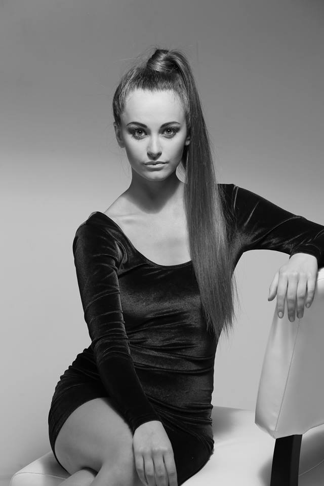 Female model photo shoot of kpassalent