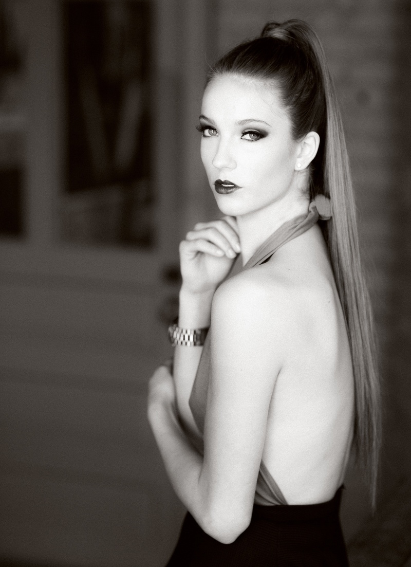 Female model photo shoot of Erica Angelica MUA