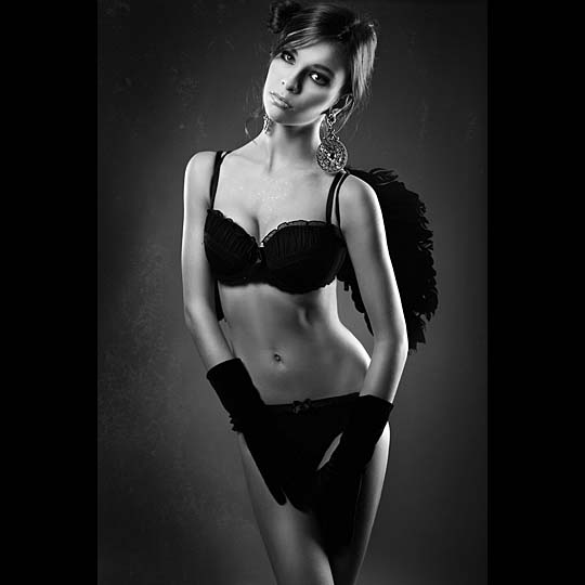 Female model photo shoot of angelicmodel