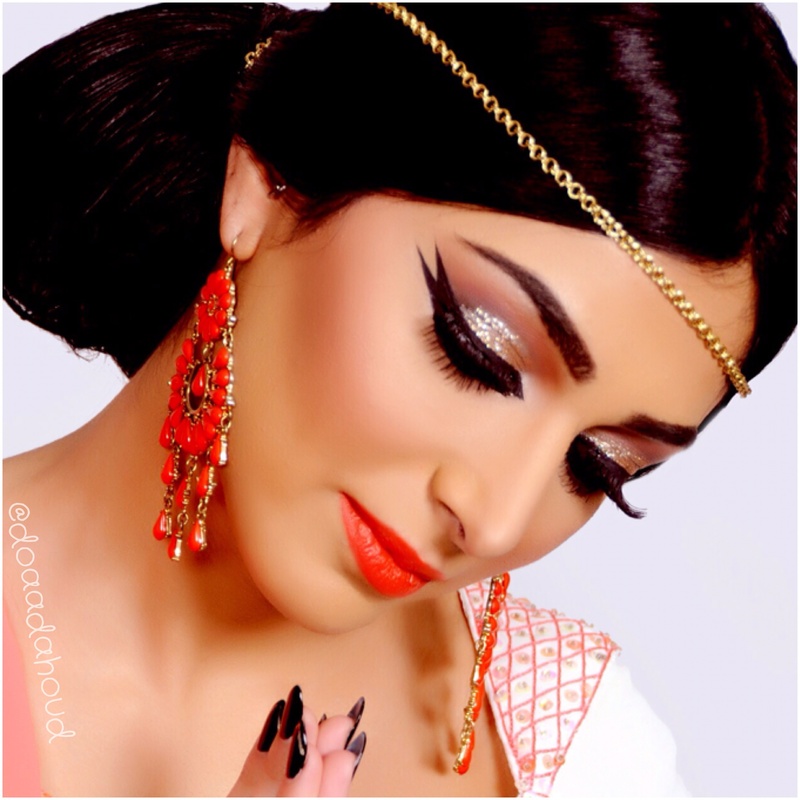 Female model photo shoot of DoaaDahoud in Dearborn, MI
