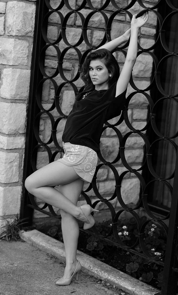 Female model photo shoot of Yuliana H by Nekenivel Photo