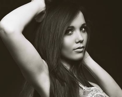 Female model photo shoot of Alana Danielle