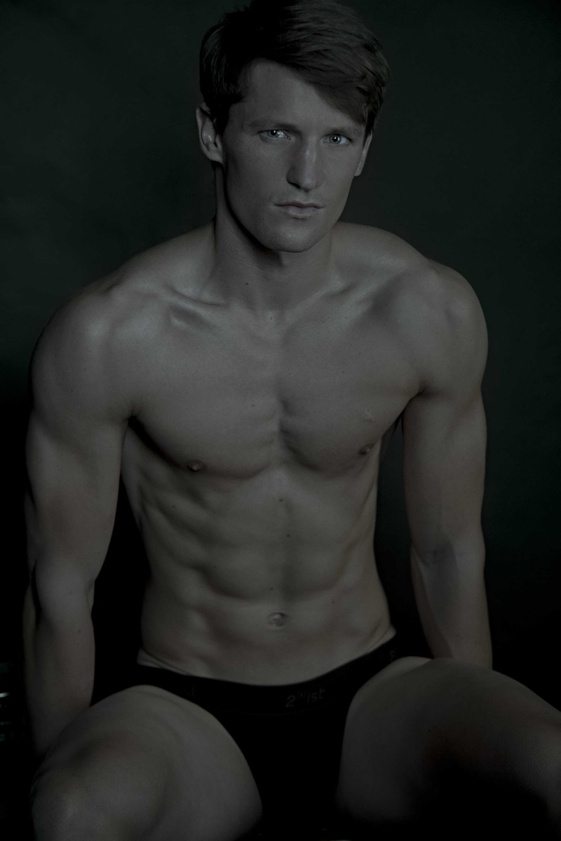 Male model photo shoot of Fabian Rome