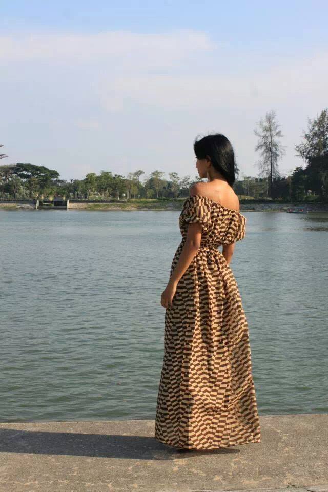 Female model photo shoot of Ray Olana Hera in Marina Bay