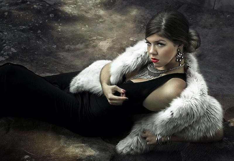 Female model photo shoot of Jana Russian