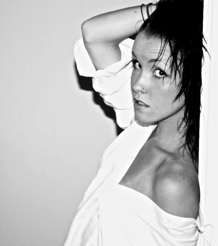 Female model photo shoot of Hanna Stephenson