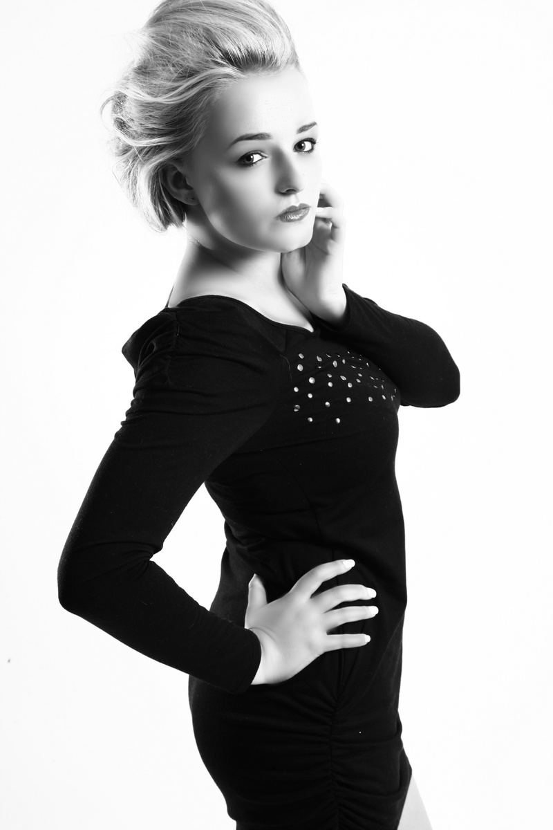 Female model photo shoot of jessfreeman96 in Uk Models London
