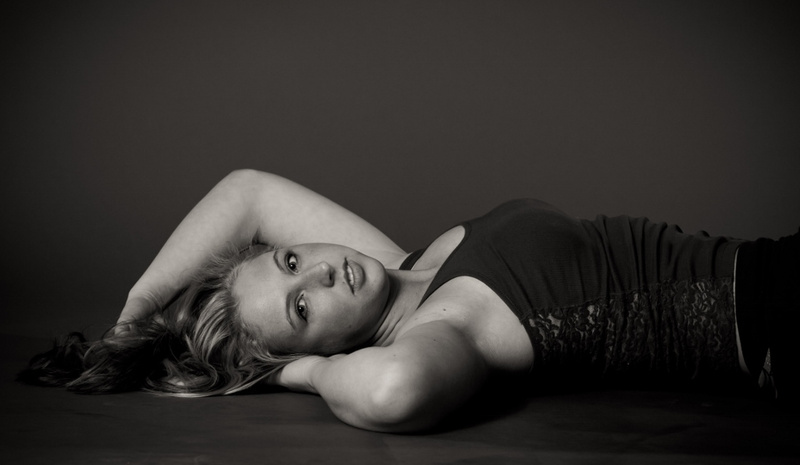 Female model photo shoot of Alyssa Wean by dapsisphoto