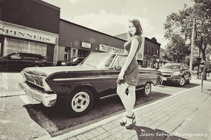 Female model photo shoot of Jenn Gray by JasonSetnyk Photography