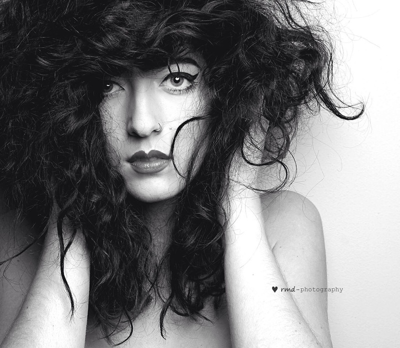 Female model photo shoot of Bellatrix94