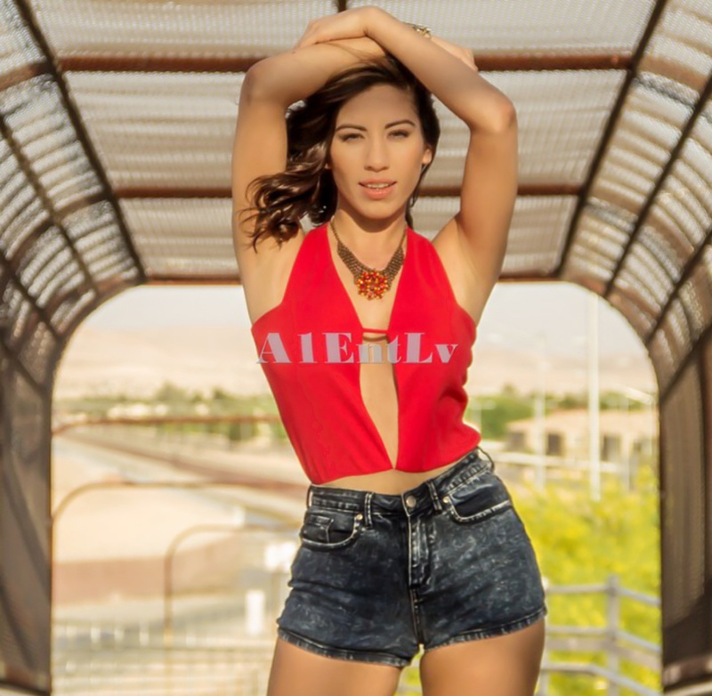 Female model photo shoot of Jessica Perez-Ruiz in Las Vegas