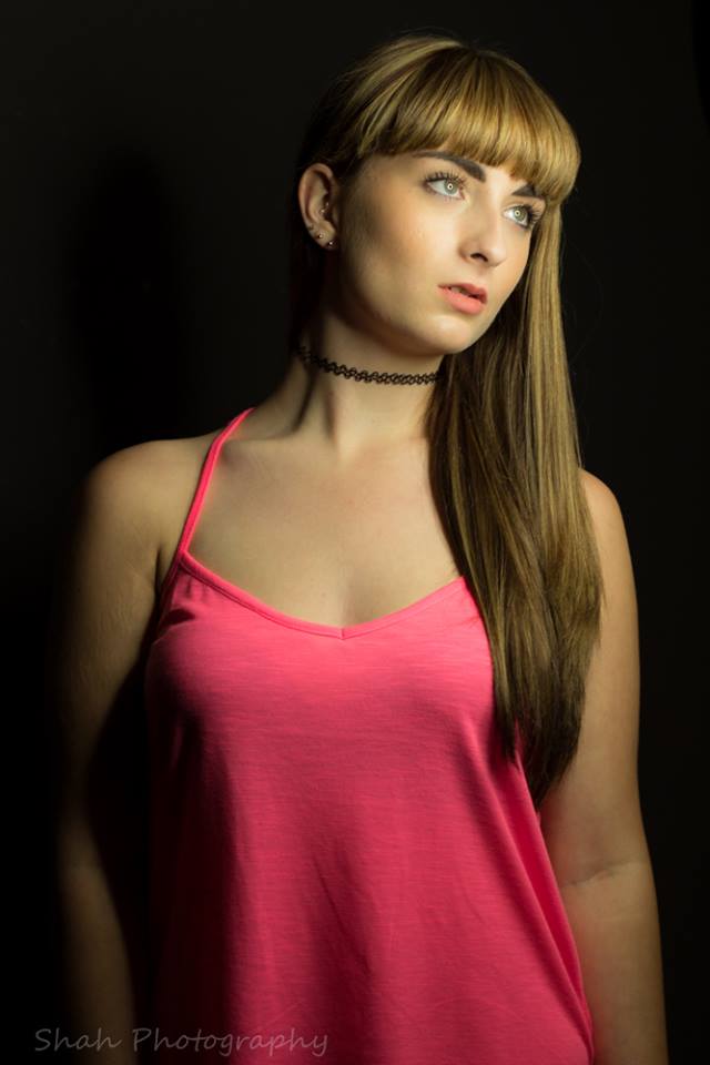 Female model photo shoot of JadeHannaxox