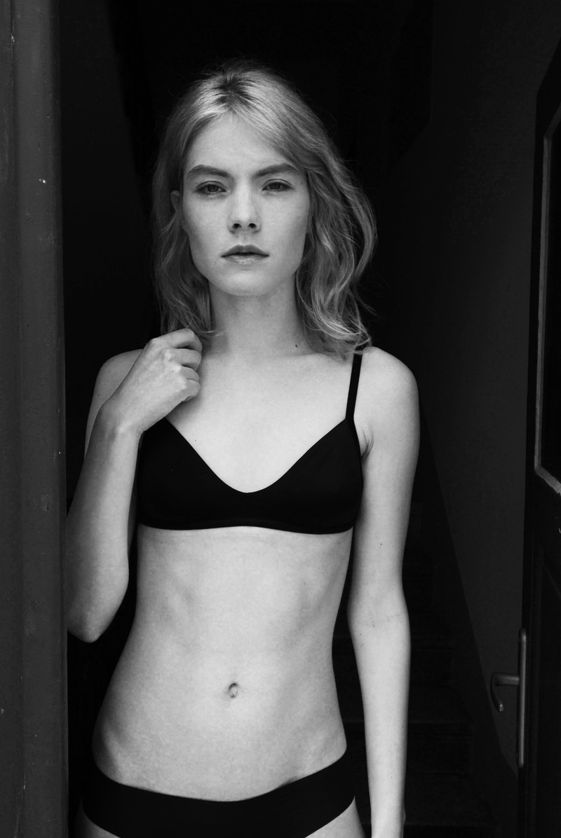 Female model photo shoot of JenniferDzielo